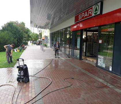 Térkőtisztítás hatékonyan