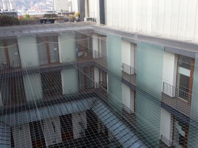 Galambok elleni védőhálózás