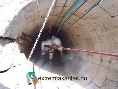 Ásott kút tisztítása